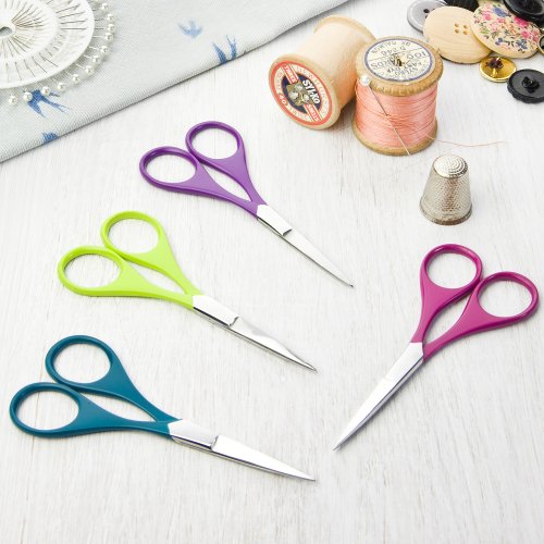 Chic Embroidery Scissors CDU of 24 Pieces